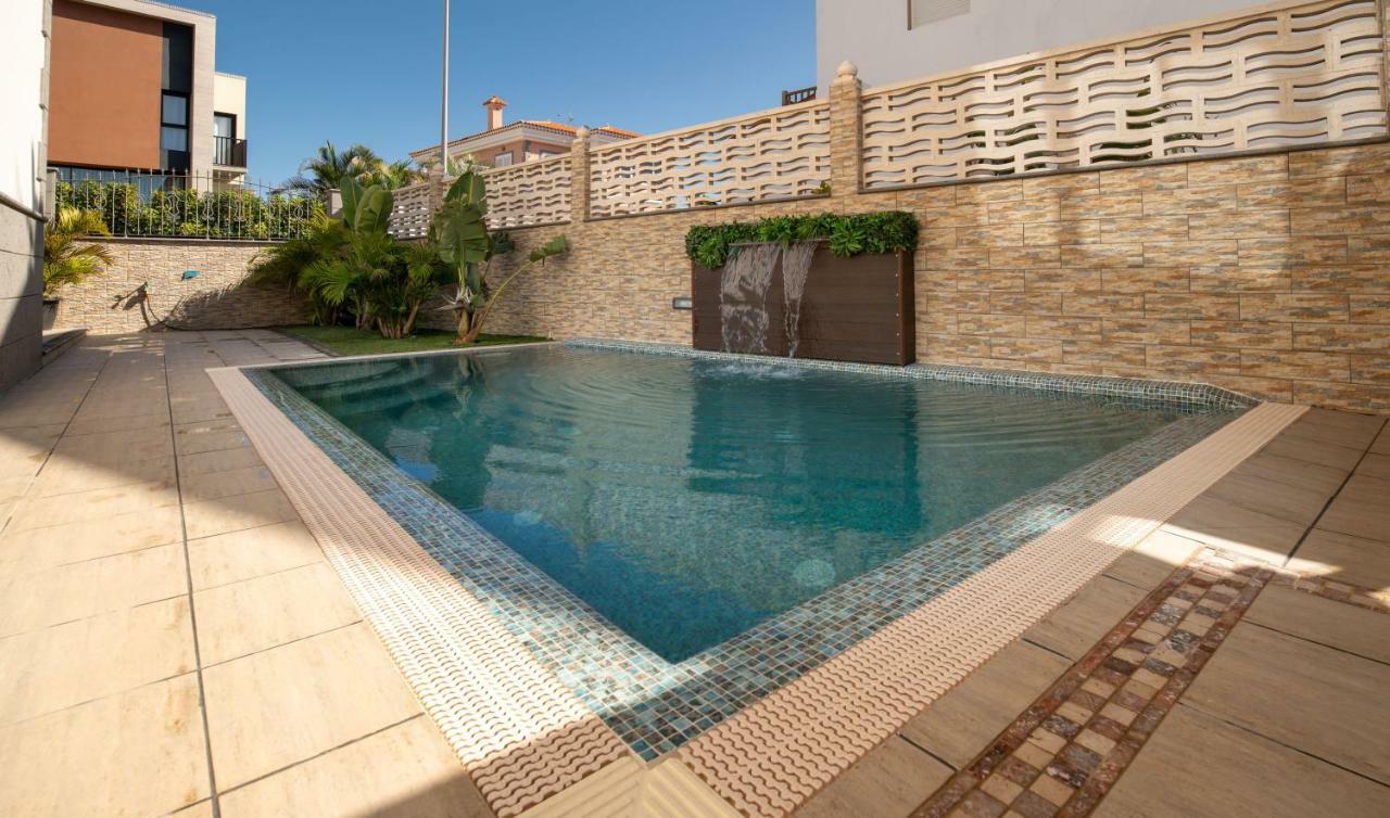 Villa, Private Heated Pool And Jacuzzi . Maspalomas  Extérieur photo